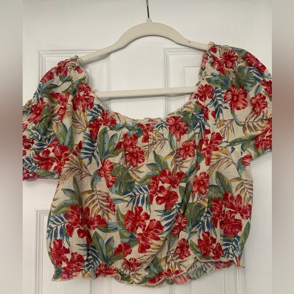 NWOT American Eagle blouse